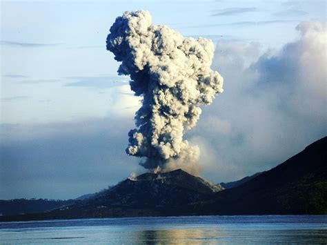 papua new guinea volcano
